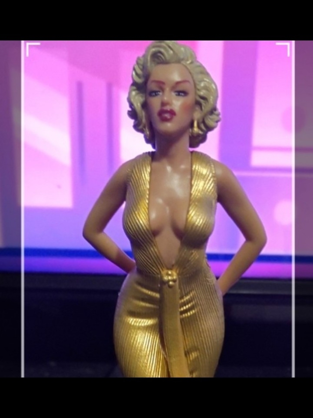 Marilyn Monroe Gold Dress Figurine